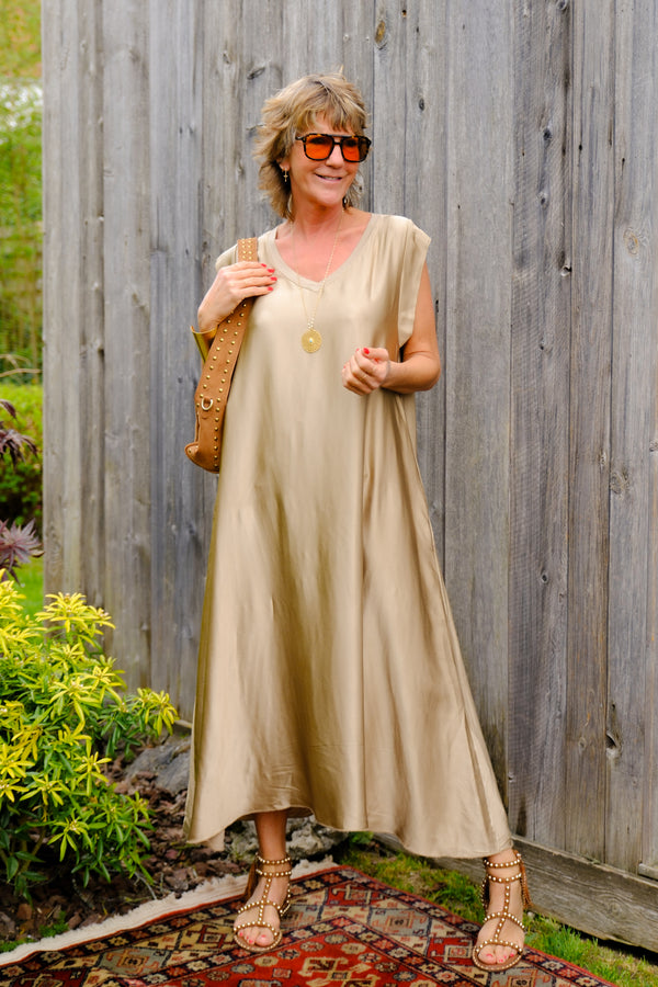 Robe Naya