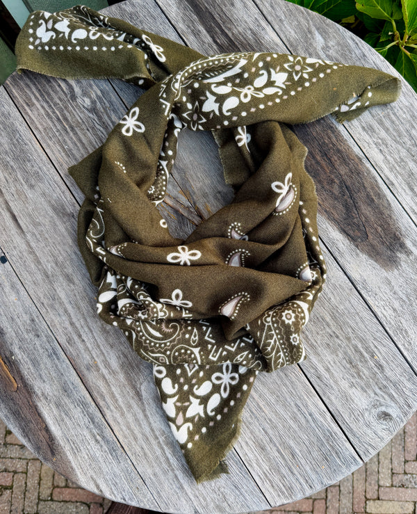 Foulard Flouka